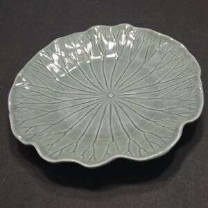 Vintage Metlox Poppytrail Lotus Jade Sage Green Salad Dessert Plate
